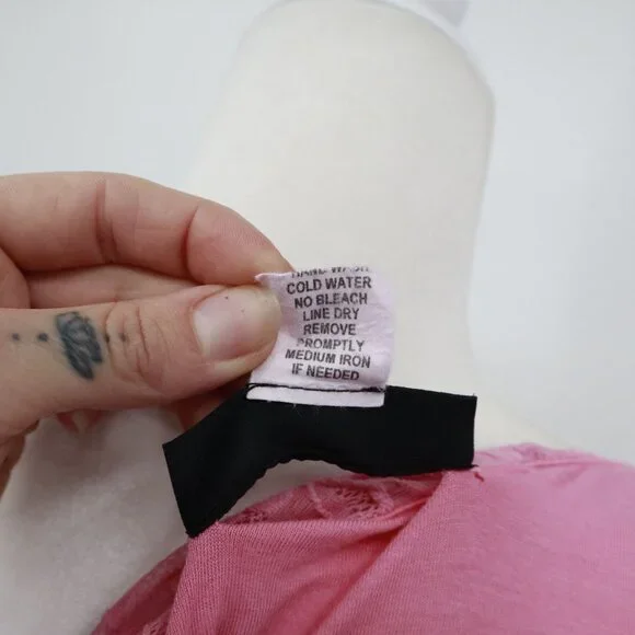 The Pyramid Collection Pink Lace Blouse - Picture 12 of 16